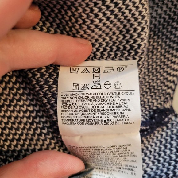 1X Old Navy Blue & White Checkered Sweater - Picture 8 of 10
